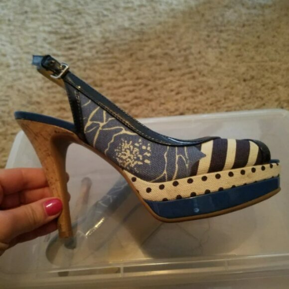 No Boundaries Shoes - Blue and white heels